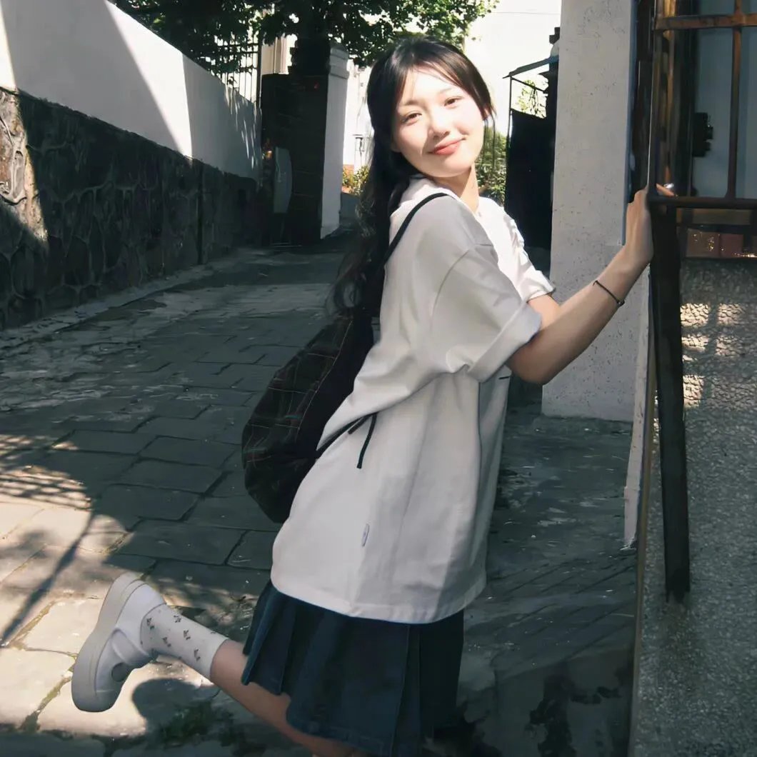 蓝海少女